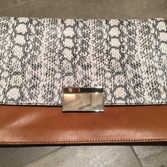 Vince Camuto Envelope bag - Picture 2 of 6